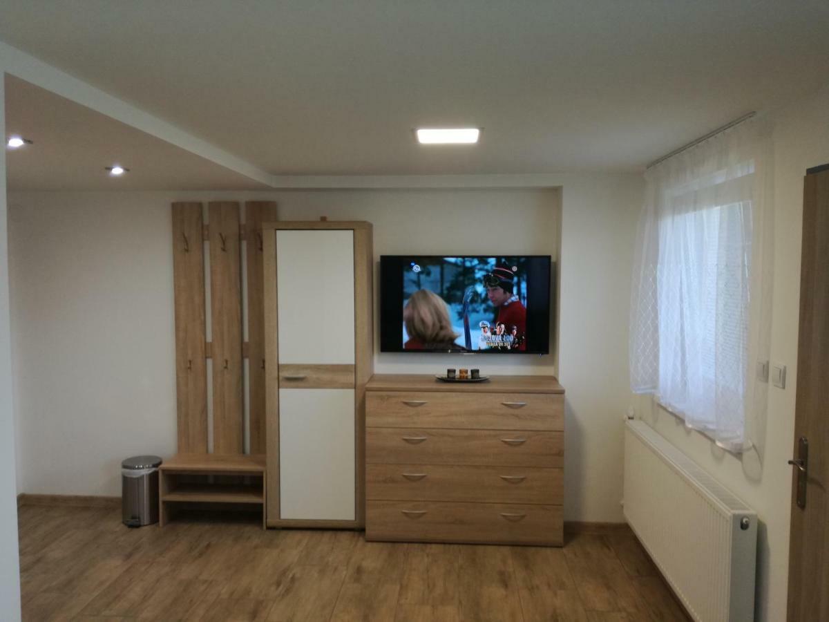 Apartmán Hrabiny Sucany Exterior foto